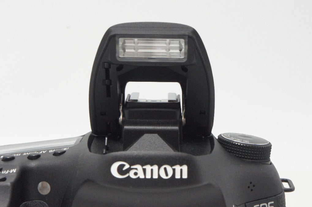 Canon キヤノン EOS 7D ボディ デジタル一眼レフカメラ 261005i