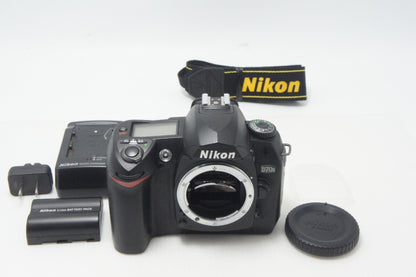 Nikon ニコン D70S ボディ デジタル一眼レフカメラ 261006j
