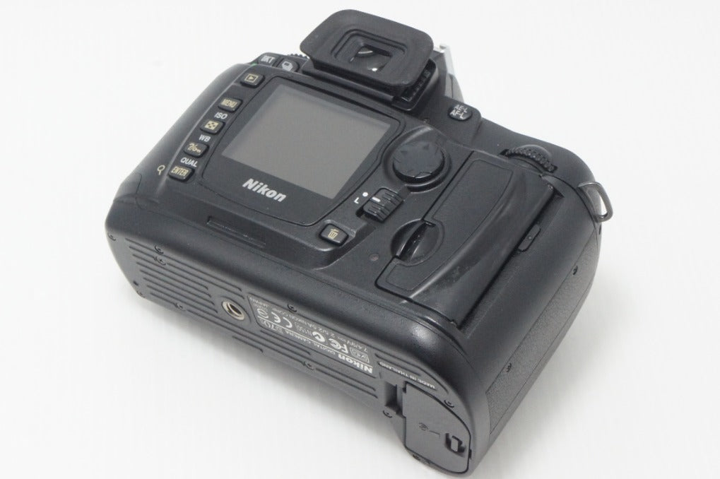 Nikon ニコン D70S ボディ デジタル一眼レフカメラ 261006j
