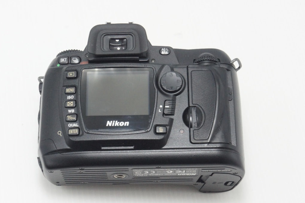Nikon ニコン D70S ボディ デジタル一眼レフカメラ 261006j