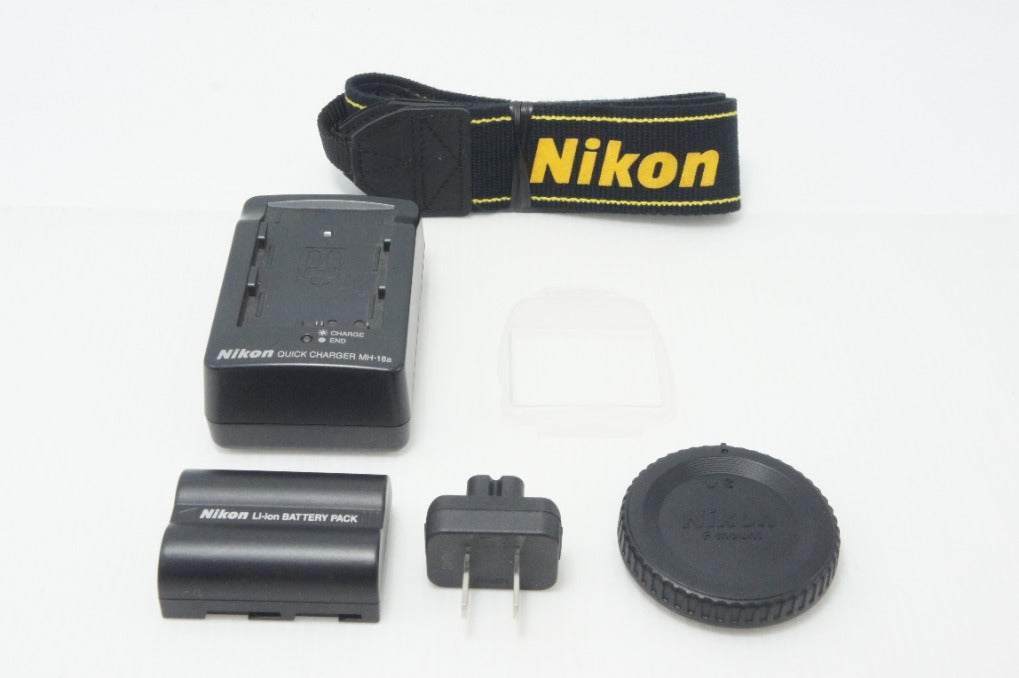 Nikon ニコン D70S ボディ デジタル一眼レフカメラ 261006j