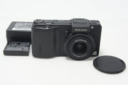 RICOH リコー GX200 コンパクトデジタルカメラ 261009o