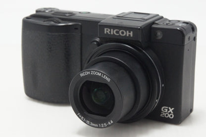 RICOH リコー GX200 コンパクトデジタルカメラ 261009o