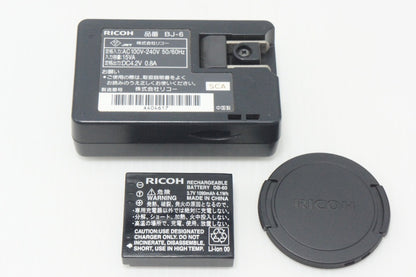 RICOH リコー GX200 コンパクトデジタルカメラ 261009o