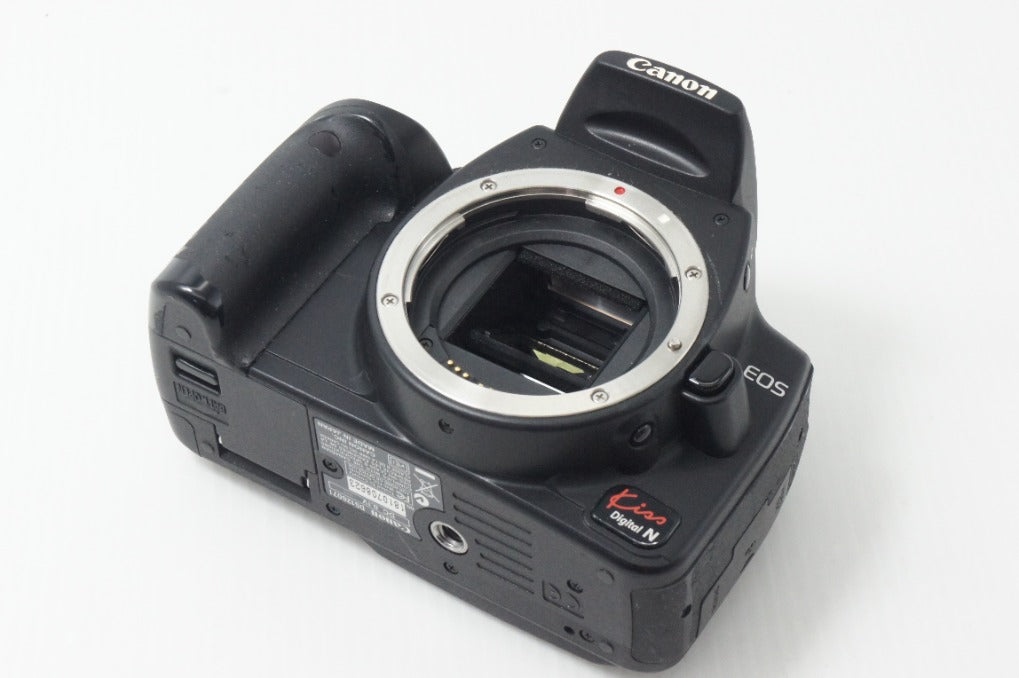 Canon キヤノン EOS Kiss Digital N レンズキット (EF-S 18-55mm II USM) デジタル一眼レフカメラ EFマウント APS-C 元箱付 261014h