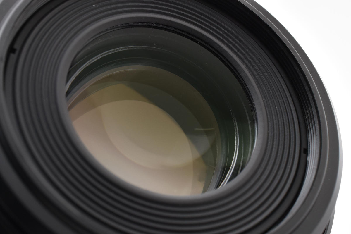 良品 Canon キヤノン EF-S 60mm F2.8 MACRO USM AFレンズ APS-C フード付 260921e