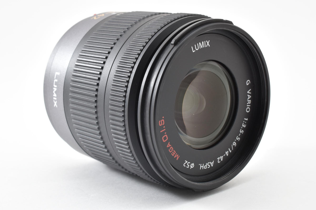 美品 Panasonic LUMIX G VARIO 14-42mm F3.5-5.6 ASPH. MEGA O.I.S H-FS014042 AFレンズ マイクロフォーサーズ フード付 260921r