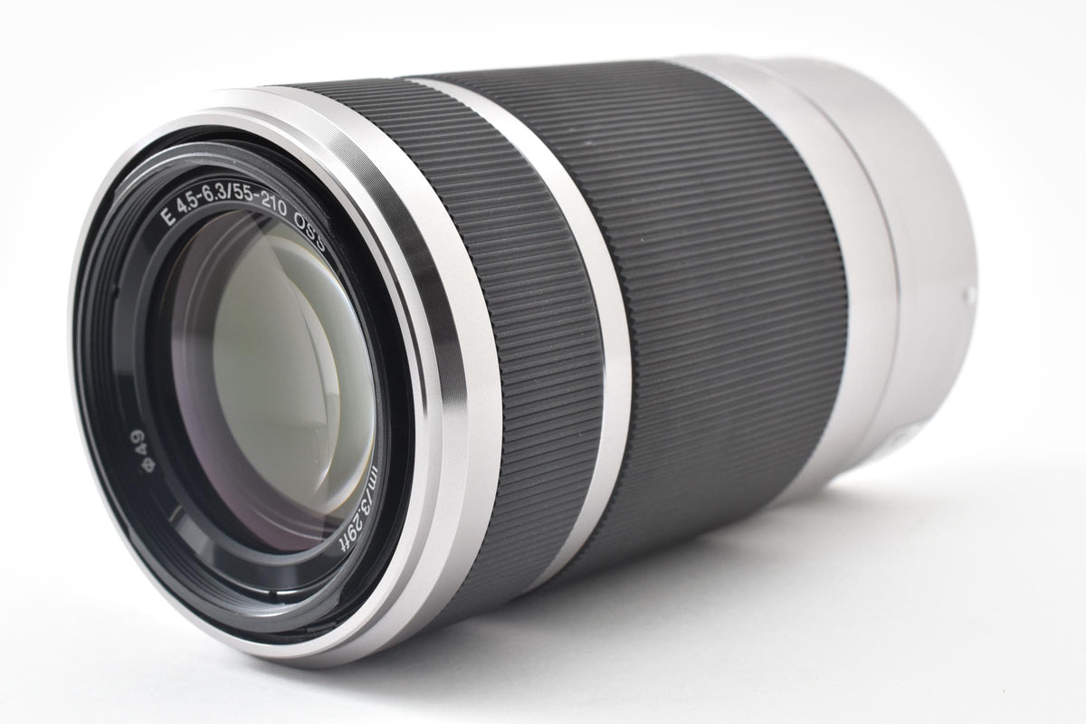 美品 SONY ソニー E 55-210mm F4.5-6.3 OSS SEL55210 シルバー Eマウント APS-C ズームレンズ フード付 260921s
