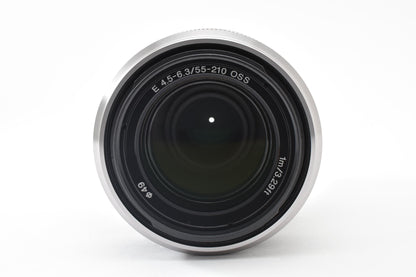 美品 SONY ソニー E 55-210mm F4.5-6.3 OSS SEL55210 シルバー Eマウント APS-C ズームレンズ フード付 260921s