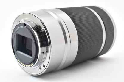 美品 SONY ソニー E 55-210mm F4.5-6.3 OSS SEL55210 シルバー Eマウント APS-C ズームレンズ フード付 260921s