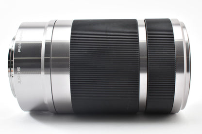美品 SONY ソニー E 55-210mm F4.5-6.3 OSS SEL55210 シルバー Eマウント APS-C ズームレンズ フード付 260921s