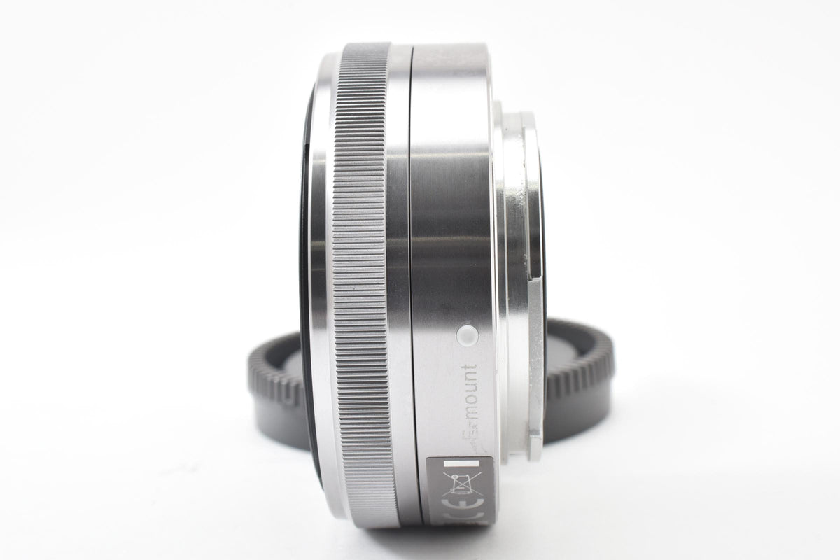 美品 SONY ソニー E 16mm F2.8 SEL16F28 Eマウント APS-C  単焦点レンズ 260918y