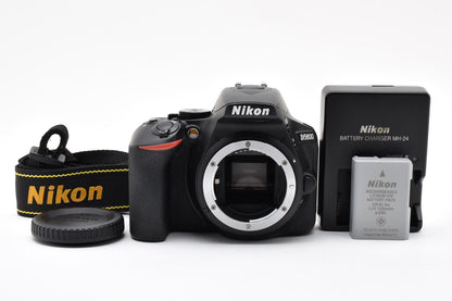 美品 Nikon ニコン D5600 ボディ デジタル一眼レフカメラ 260924n