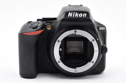 美品 Nikon ニコン D5600 ボディ デジタル一眼レフカメラ 260924n