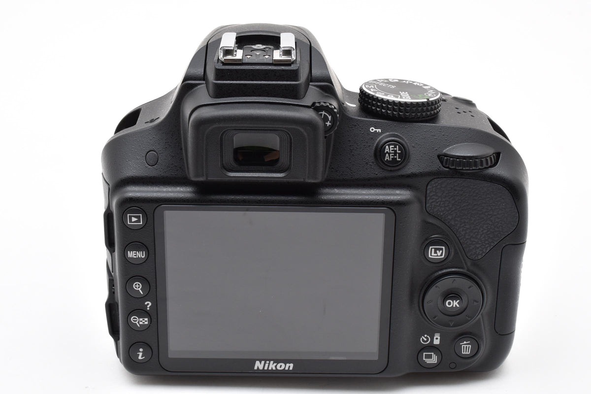 美品 Nikon ニコン D3300 ボディ + AF-S DX 18-55 VR II レンズキット デジタル一眼レフカメラ 260924j
