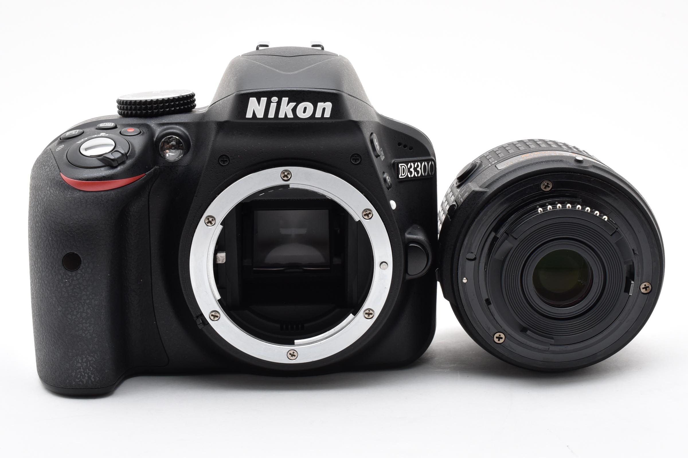 美品 Nikon ニコン D3300 ボディ + AF-S DX 18-55 VR II レンズキット