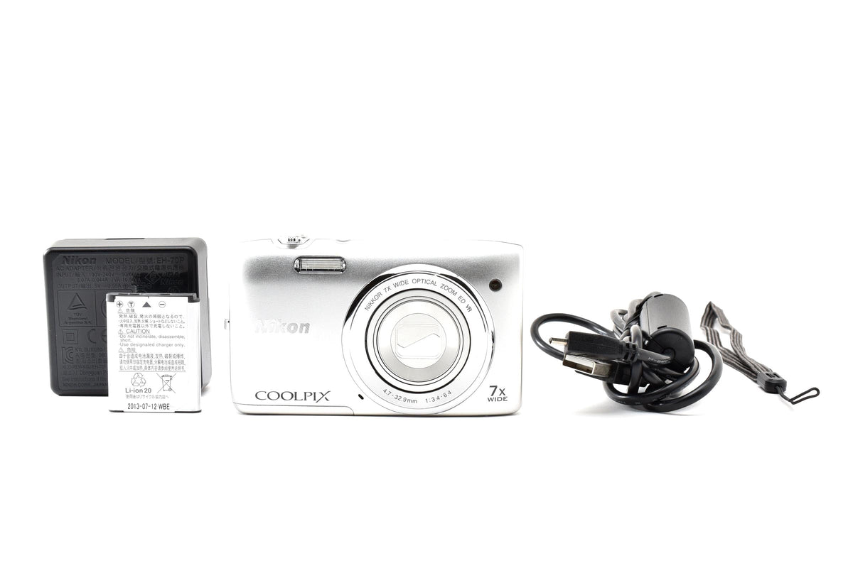 美品 Nikon ニコン COOLPIX S3500 コンパクトデジタルカメラ クリスタルシルバー 260928e