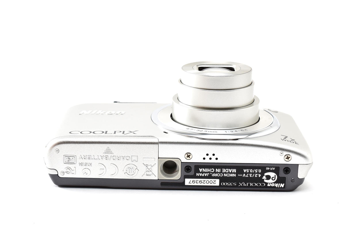 美品 Nikon ニコン COOLPIX S3500 コンパクトデジタルカメラ クリスタルシルバー 260928e