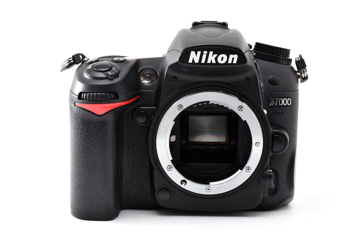 良品 Nikon ニコン D7000 ボディ デジタル一眼レフカメラ 260928t
