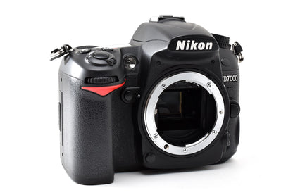 良品 Nikon ニコン D7000 ボディ デジタル一眼レフカメラ 260928t