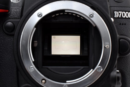 良品 Nikon ニコン D7000 ボディ デジタル一眼レフカメラ 260928t