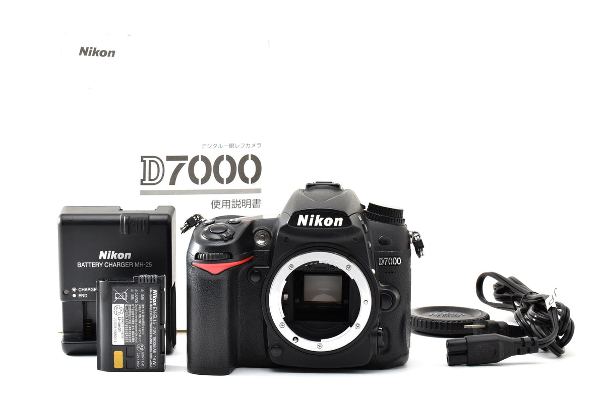 良品 Nikon ニコン D7000 ボディ デジタル一眼レフカメラ 260925o