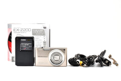 美品 CASIO カシオ EXILIM EX-Z200 コンパクトデジタルカメラ ゴールド 260930m