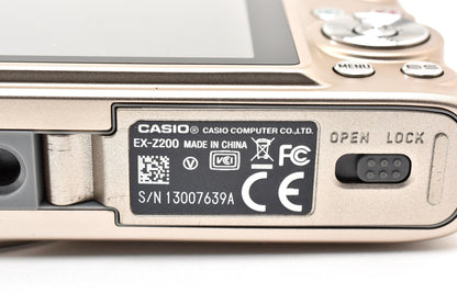 美品 CASIO カシオ EXILIM EX-Z200 コンパクトデジタルカメラ ゴールド 260930m