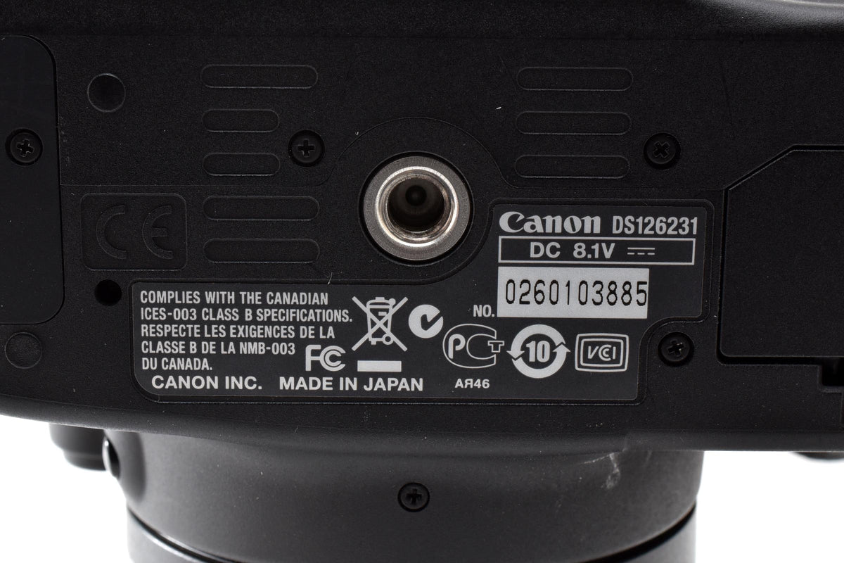 美品 Canon キヤノン EOS Kiss X3 レンズキット (EF-S 18-55mm F3.5-5.6 IS) デジタル一眼レフカメラ 260924l