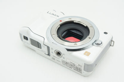 良品 Panasonic パナソニック LUMIX DMC-GF3 ボディ ミラーレス一眼カメラ シェルホワイト 260205af