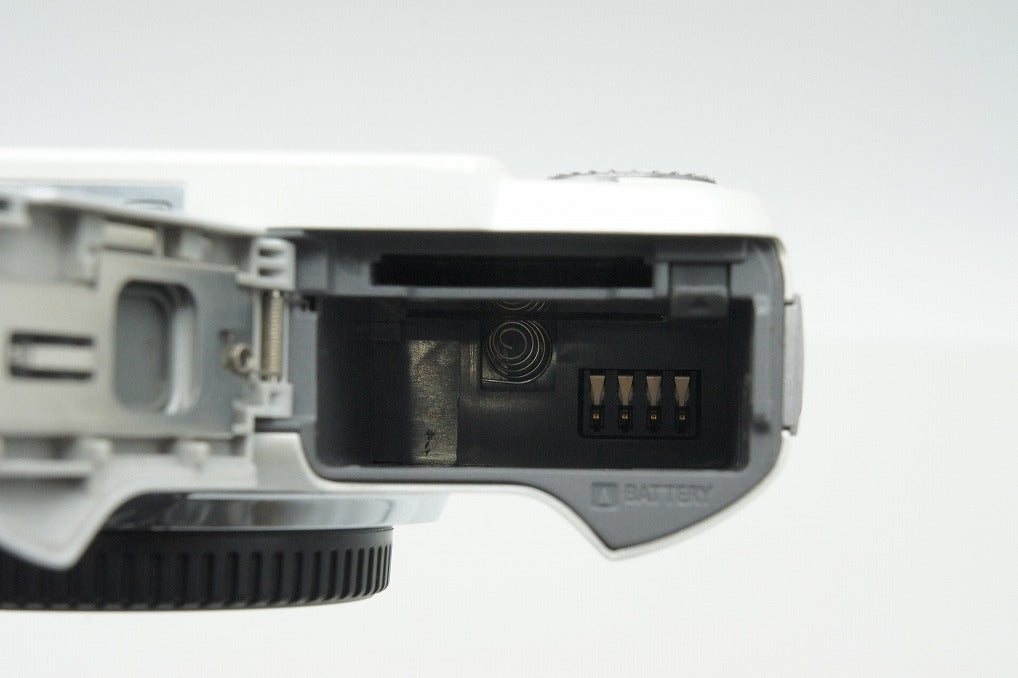 良品 Panasonic パナソニック LUMIX DMC-GF3 ボディ ミラーレス一眼カメラ シェルホワイト 260205af