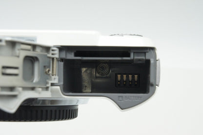 良品 Panasonic パナソニック LUMIX DMC-GF3 ボディ ミラーレス一眼カメラ シェルホワイト 260205af