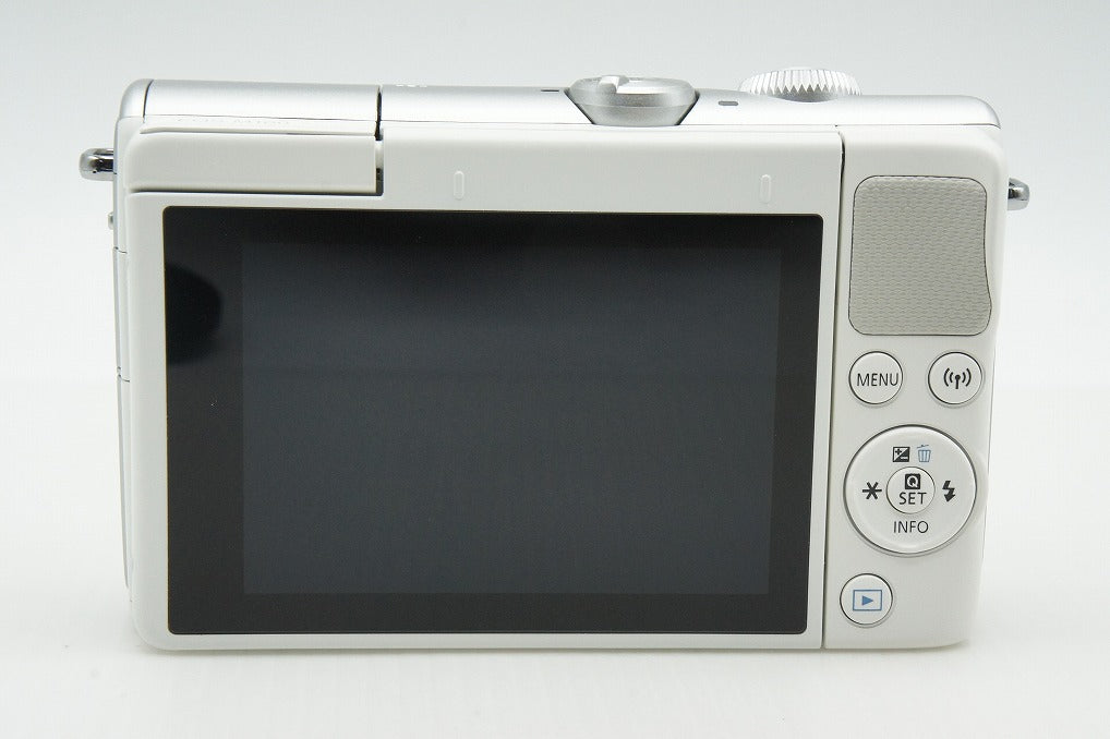 美品 Canon キヤノン EOS M100 ボディ + EF-M 15-45mm IS STM レンズキット ミラーレス一眼カメラ ホワイト 260205ag