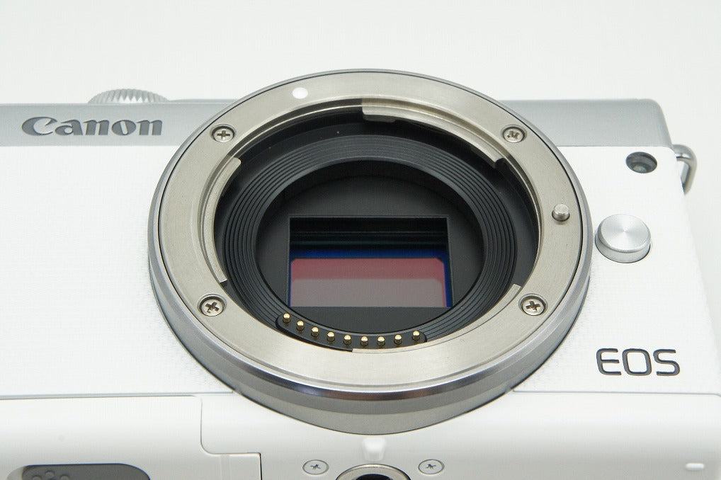 美品 Canon キヤノン EOS M100 ボディ + EF-M 15-45mm IS STM レンズキット ミラーレス一眼カメラ ホワイト 260205ag