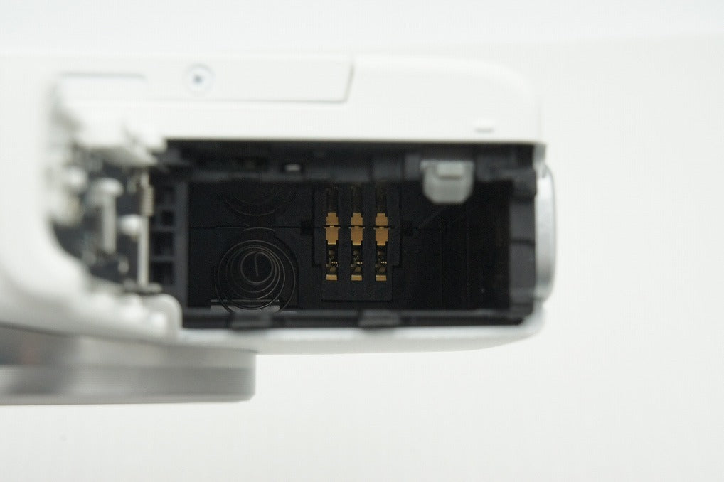 美品 Canon キヤノン EOS M100 ボディ + EF-M 15-45mm IS STM レンズキット ミラーレス一眼カメラ ホワイト 260205ag