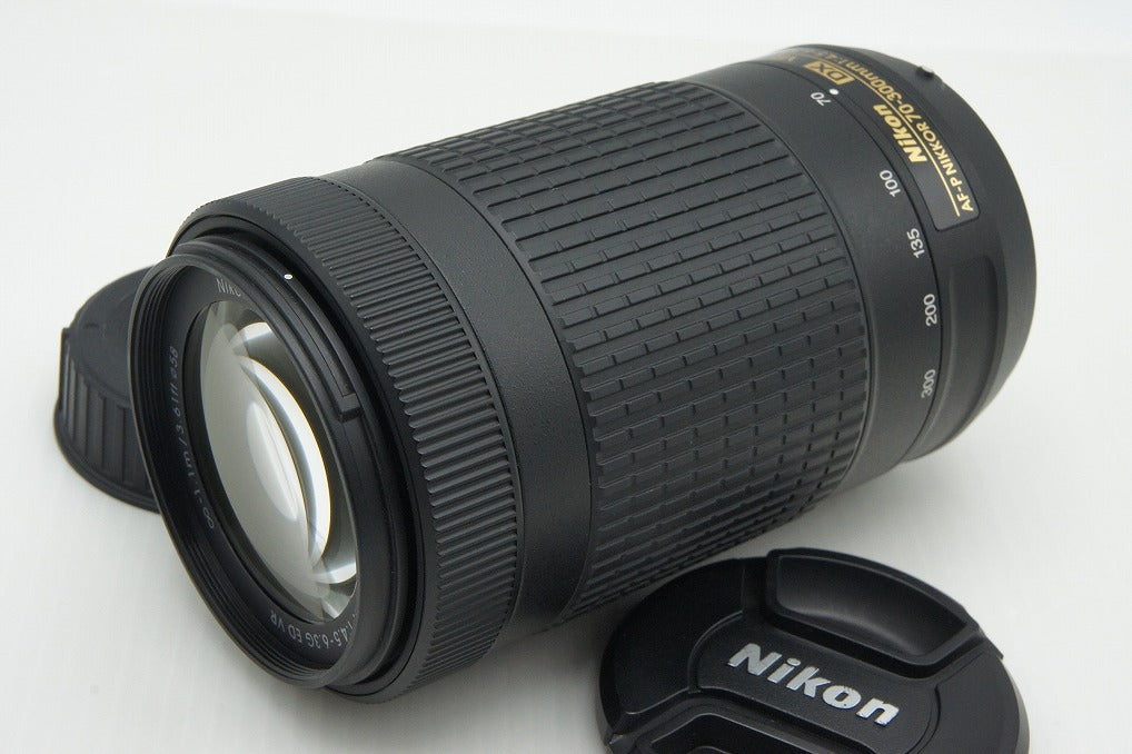 美品 Nikon ニコン AF-P DX NIKKOR 70-300mm F4.5-6.3G ED VR APS-C ズームレンズ 別売フード付 260205ad
