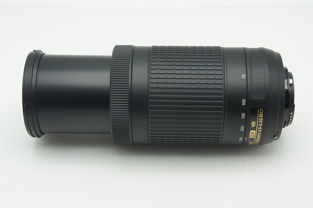 美品 Nikon ニコン AF-P DX NIKKOR 70-300mm F4.5-6.3G ED VR APS-C ズームレンズ 別売フード付 260205ad