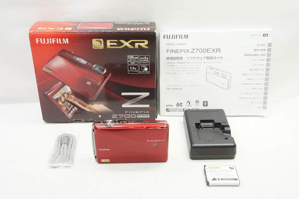 FUJIFILM フジフィルム FinePix Z700EXR コンパクトデジタル