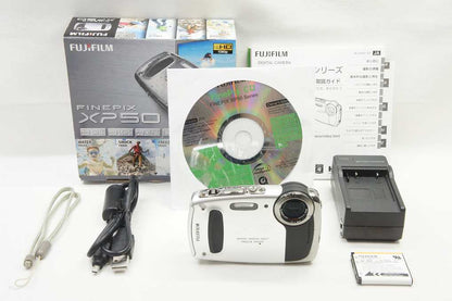 訳あり品 FUJIFILM フジフィルム FinePix XP50 コンパクトデジタルカメラ シルバー 元箱付 250804ac