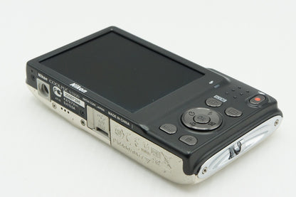 美品 Nikon ニコン COOLPIX S3100 コンパクトデジタルカメラ シルバー 260205f