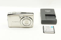 美品 FUJIFILM フジフィルム FinePix F50fd コンパクトデジタルカメラ シルバー 241106z