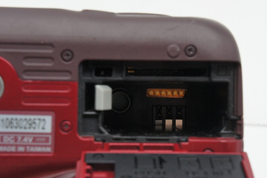 良品 Canon キヤノン EOS Kiss X50 ボディ デジタル一眼レフカメラ レッド 260130d