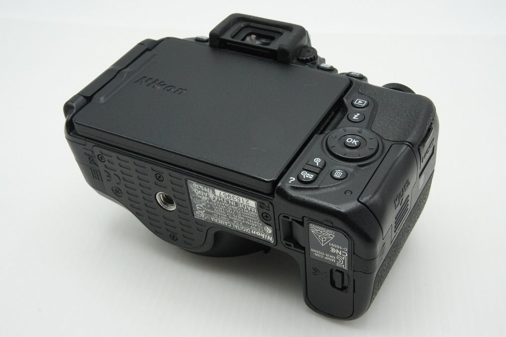 良品 Nikon ニコン D5600 ボディ + AF-P DX 18-55mm VR レンズキット デジタル一眼レフカメラ 260203ah