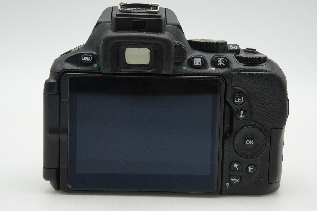 良品 Nikon ニコン D5600 ボディ + AF-P DX 18-55mm VR レンズキット デジタル一眼レフカメラ 260203ah