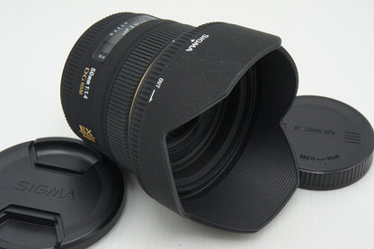 美品 SIGMA シグマ 50mm F1.4 EX DG HSM Canon キヤノン EFマウント 単焦点レンズ フルサイズ フード付 260205s