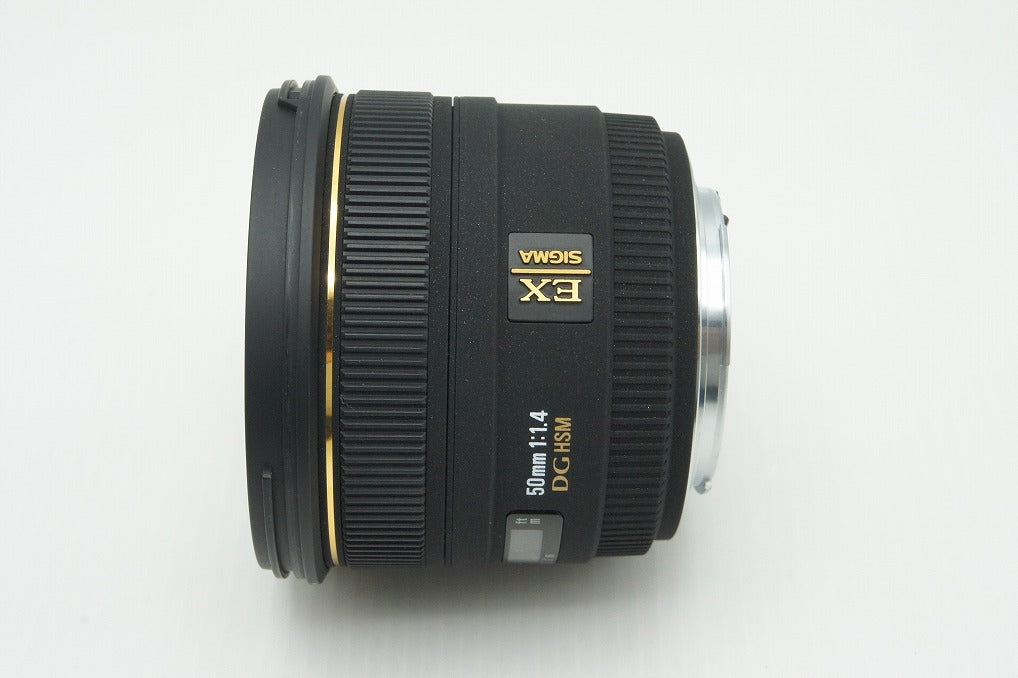 美品 SIGMA シグマ 50mm F1.4 EX DG HSM Canon キヤノン EFマウント 単焦点レンズ フルサイズ フード付 260205s