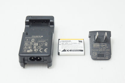 良品 FUJIFILM フジフィルム FinePix Z950EXR コンパクトデジタルカメラ ピンクゴールド 260821e