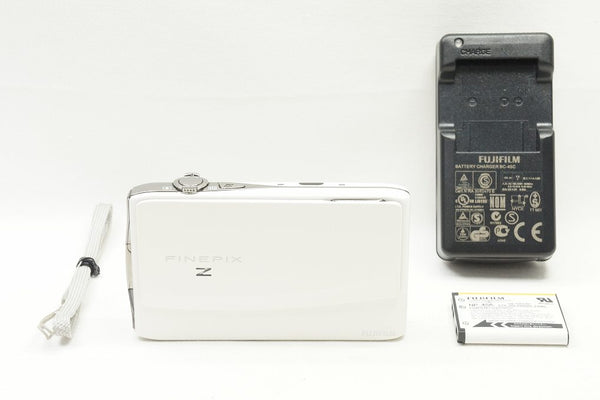 美品 FUJIFILM フジフィルム FinePix Z900EXR コンパクトデジタルカメラ ホワイト 250804w