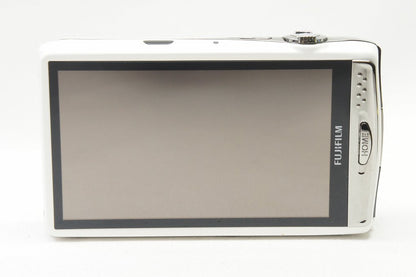 美品 FUJIFILM フジフィルム FinePix Z900EXR コンパクトデジタルカメラ ホワイト 250804w