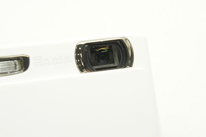 美品 FUJIFILM フジフィルム FinePix Z900EXR コンパクトデジタルカメラ ホワイト 250804w
